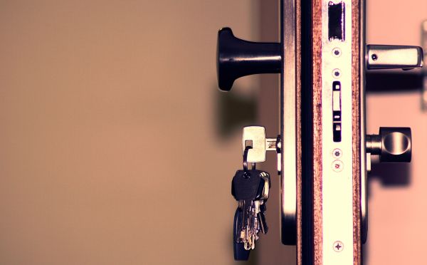 Pourquoi choisir une porte anti-effraction pour sécuriser votre maison